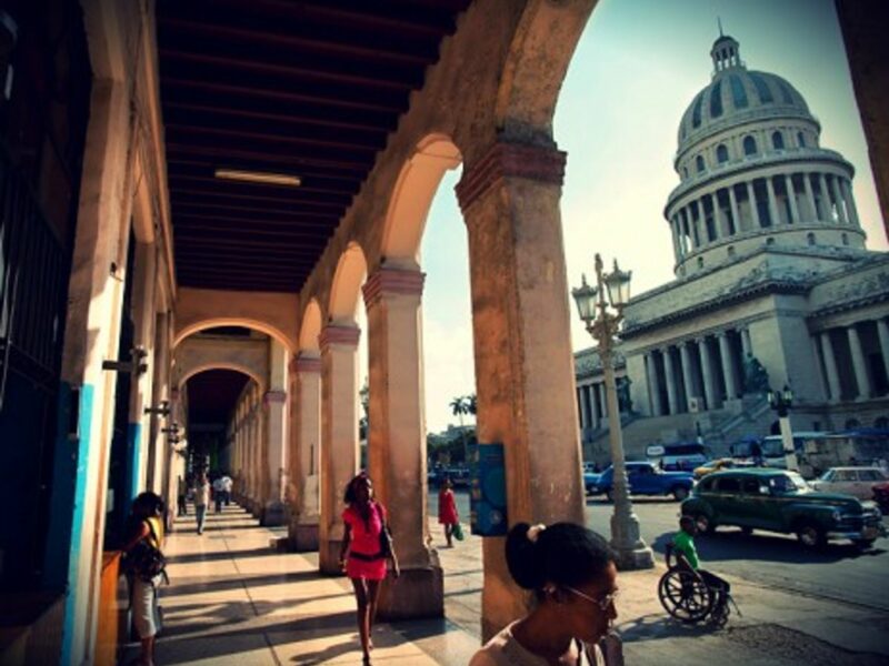 Havana's "Recova" in front of the Capitolio