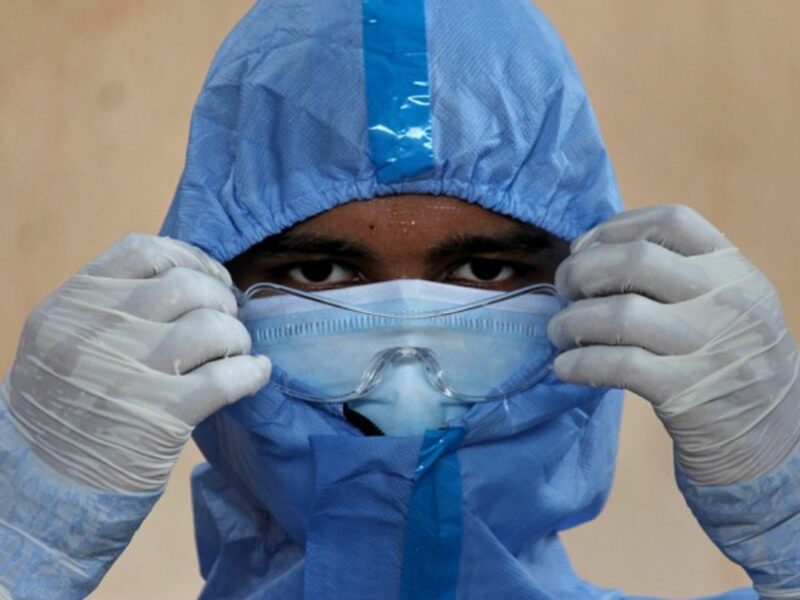 Healthcare worker In Mumbai