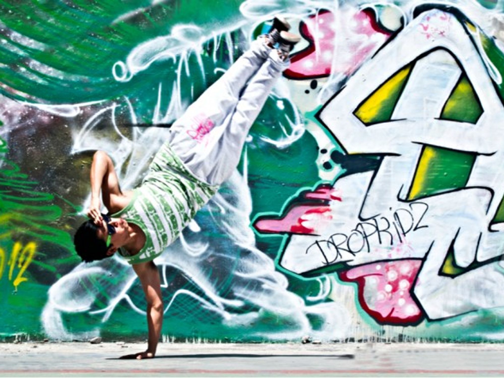 Hip Hop Wannabes, All The Way In Abu Dhabi