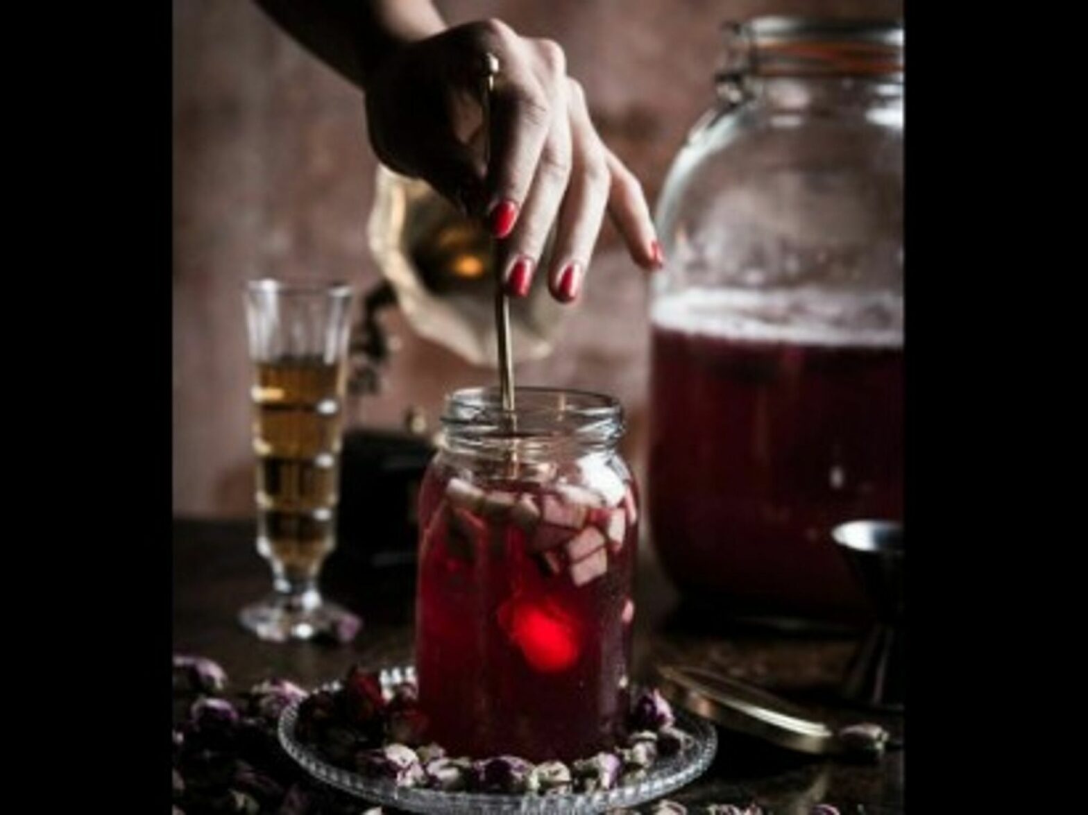 Hipster Bootleg: Recreating Prohibition At New Tel Aviv Bar