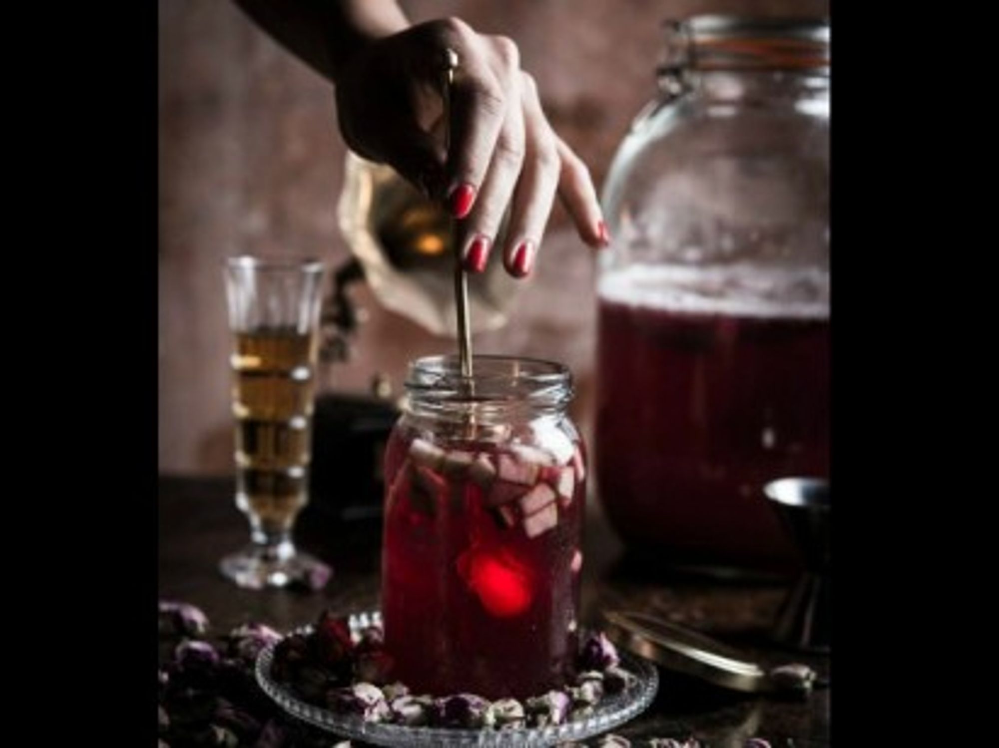 Hipster Bootleg: Recreating Prohibition At New Tel Aviv Bar