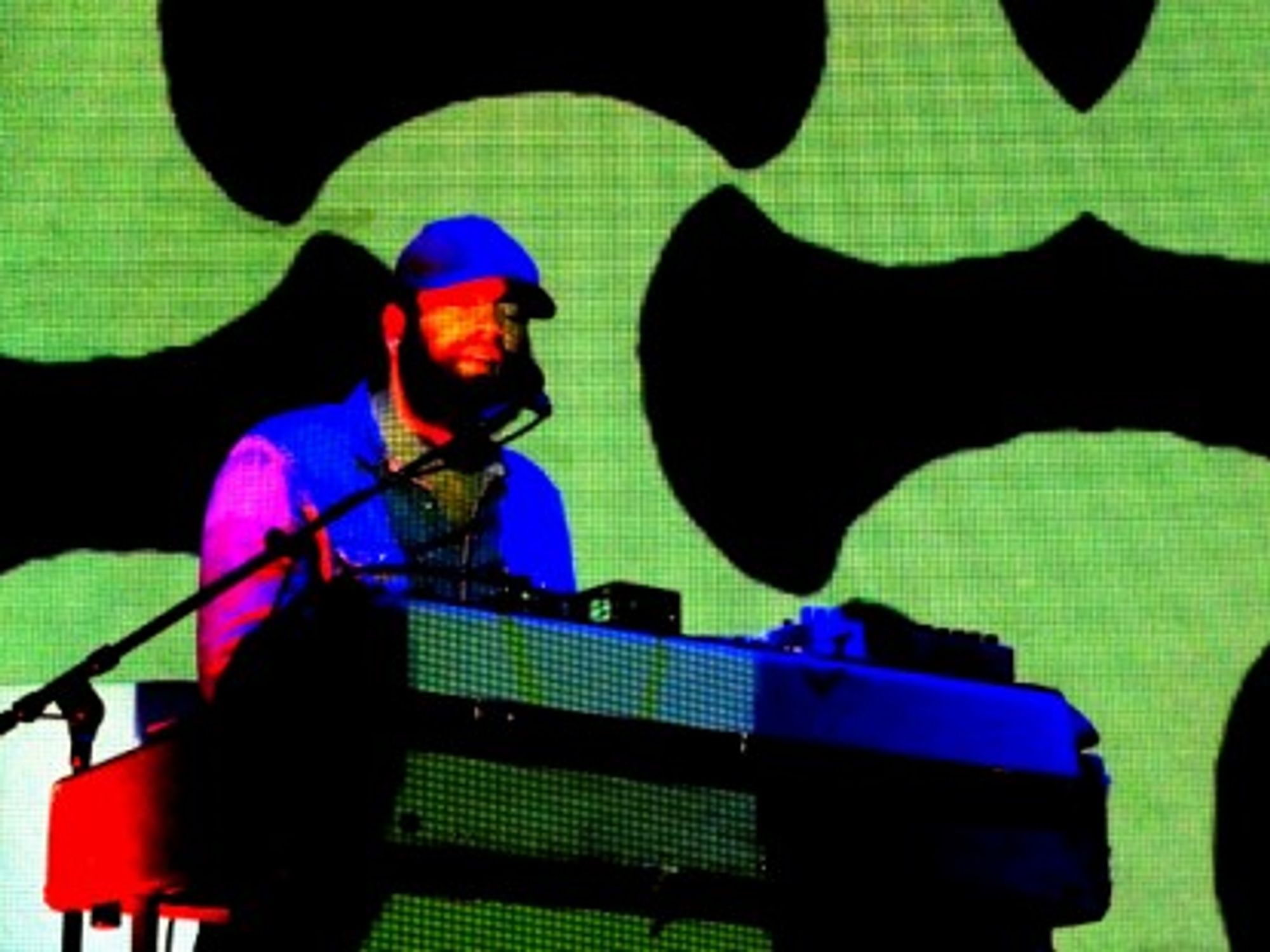 Hit It! Lana Del Rey, Alfred Hui And More On Global Music Charts