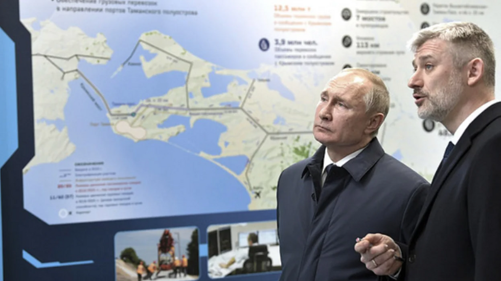 How Crimea Was Carved Up And Sold At Auction To Putin's Oligarch Pals