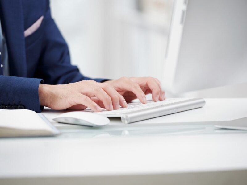 How Many Days Should Employees Work On-Site In A Hybrid Model?