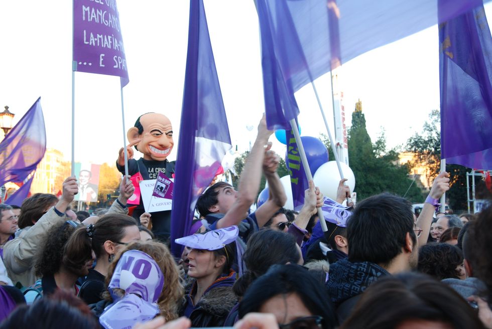 Image of a ​protest against Berlusconi in Rome 2009