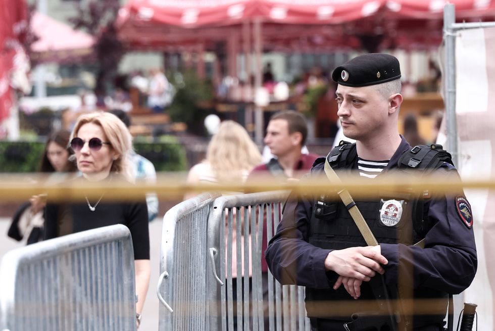 Image of a police officer being seen in central Moscow