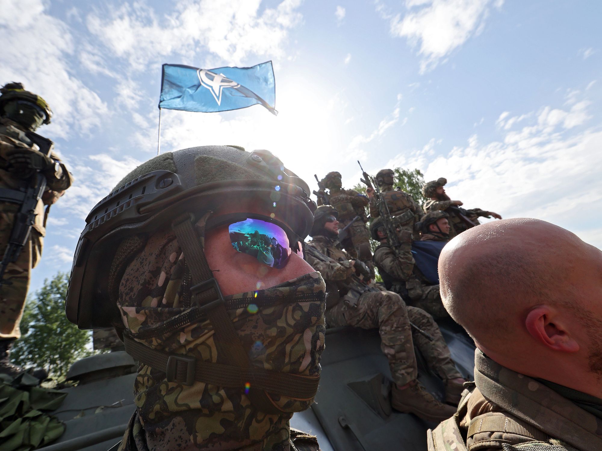 Image of Representatives of the Liberty of Russia Legion and the Russian Volunteer Corps (RDK) holding a briefing near the border in northern Ukraine.