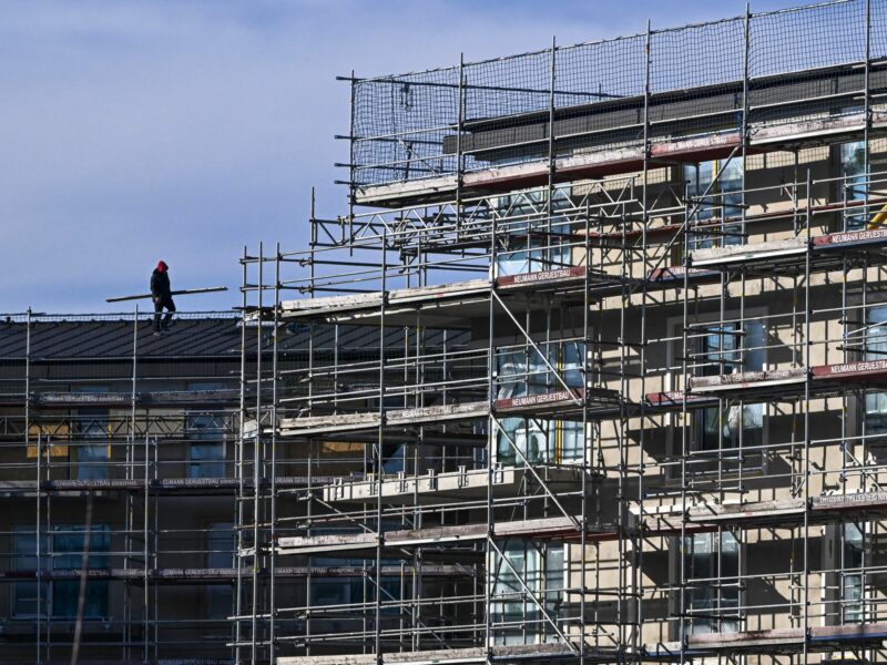 Image of scaffoldings on a construction site.
