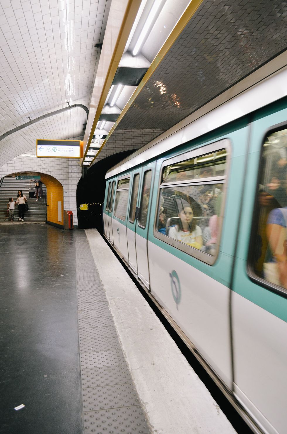 Image of the parisian metro