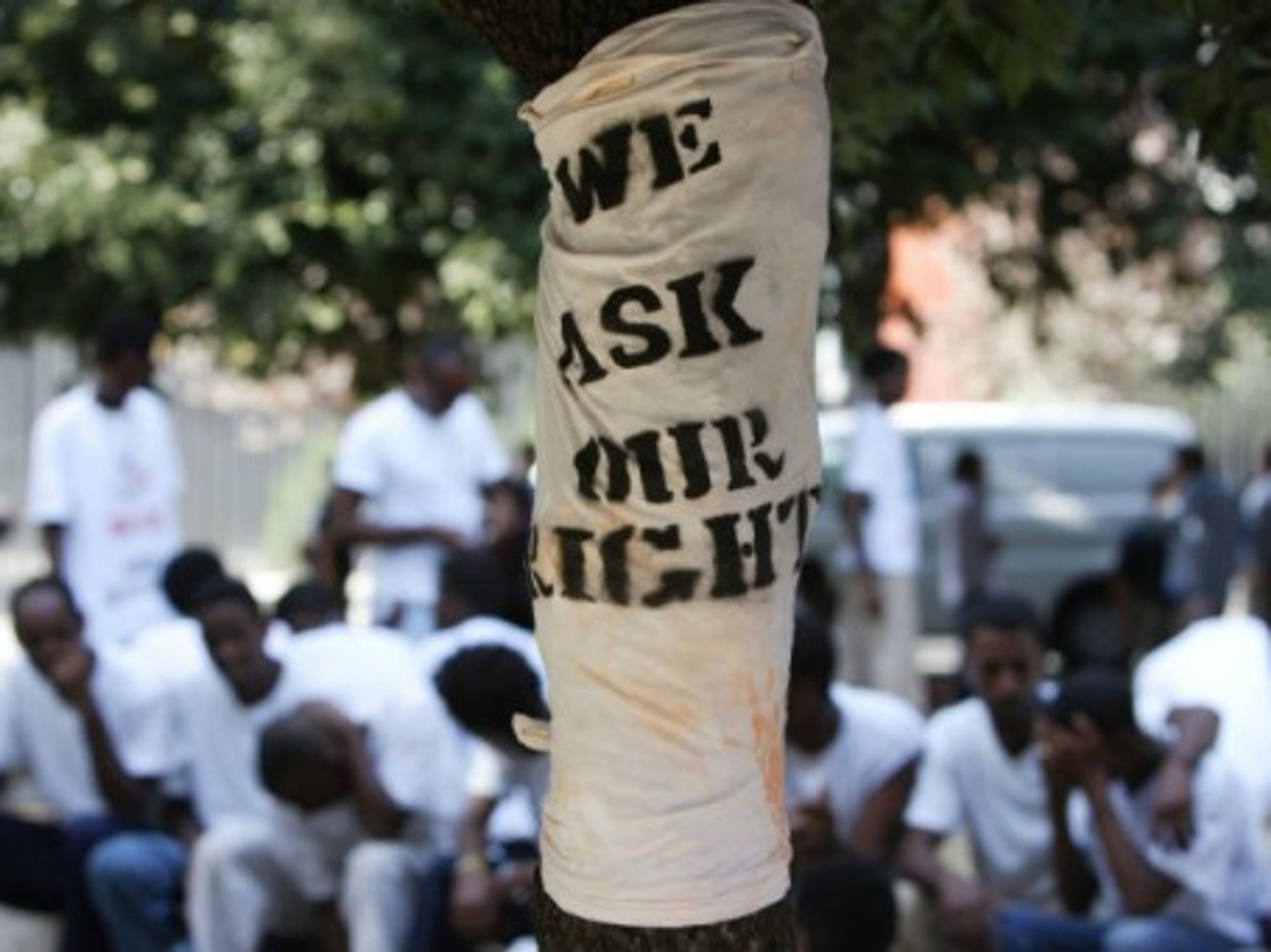 Immigrants demand their rights in Rome.