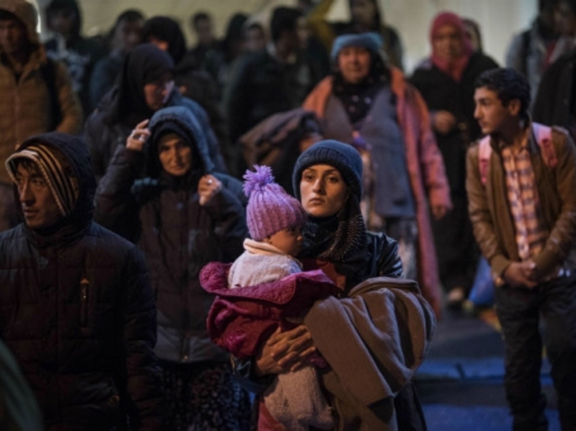 Immigrants who crossed over from Turkey arrive in Greece