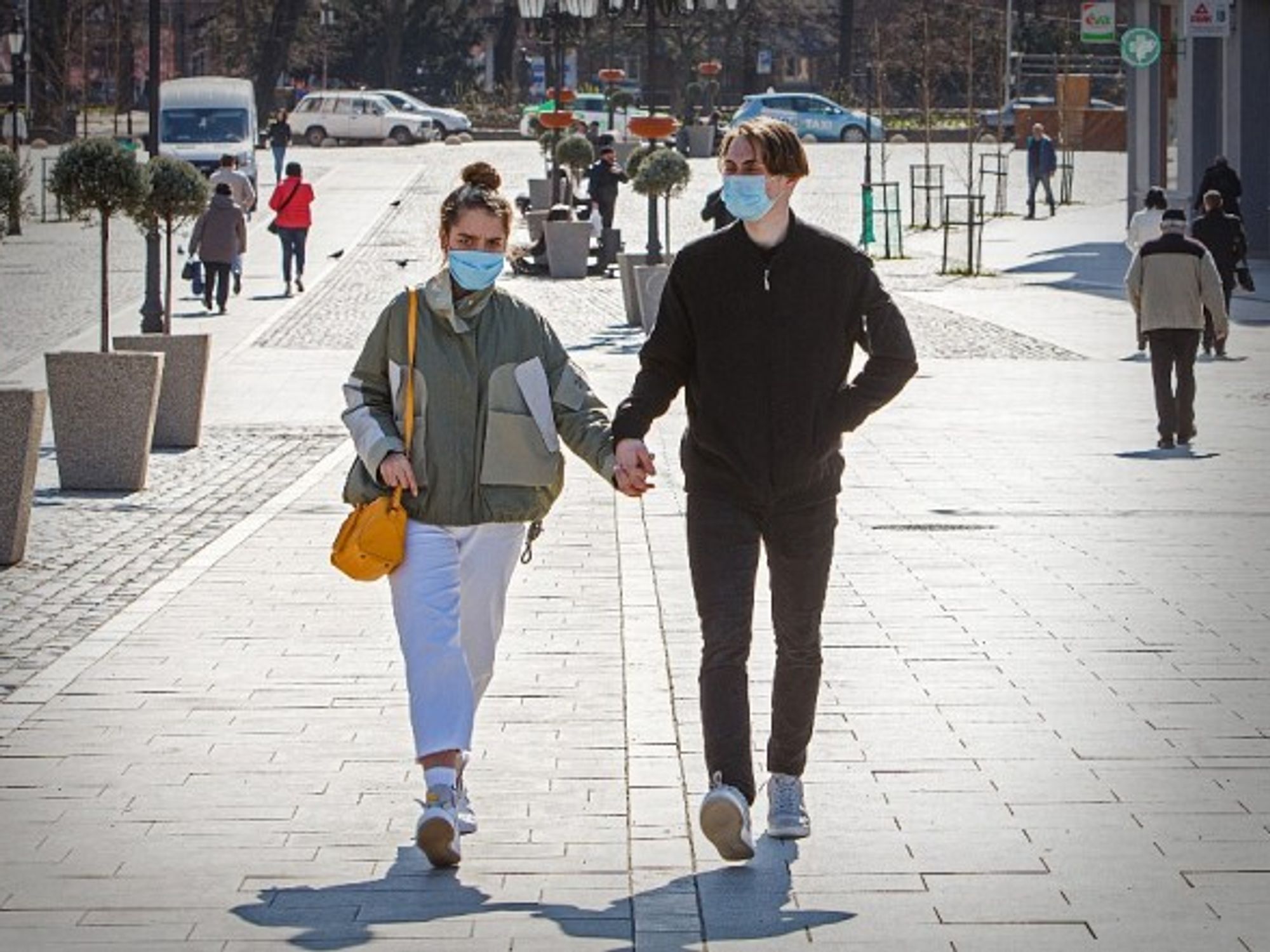 In Ukraine, pandemic-era hand-holding
