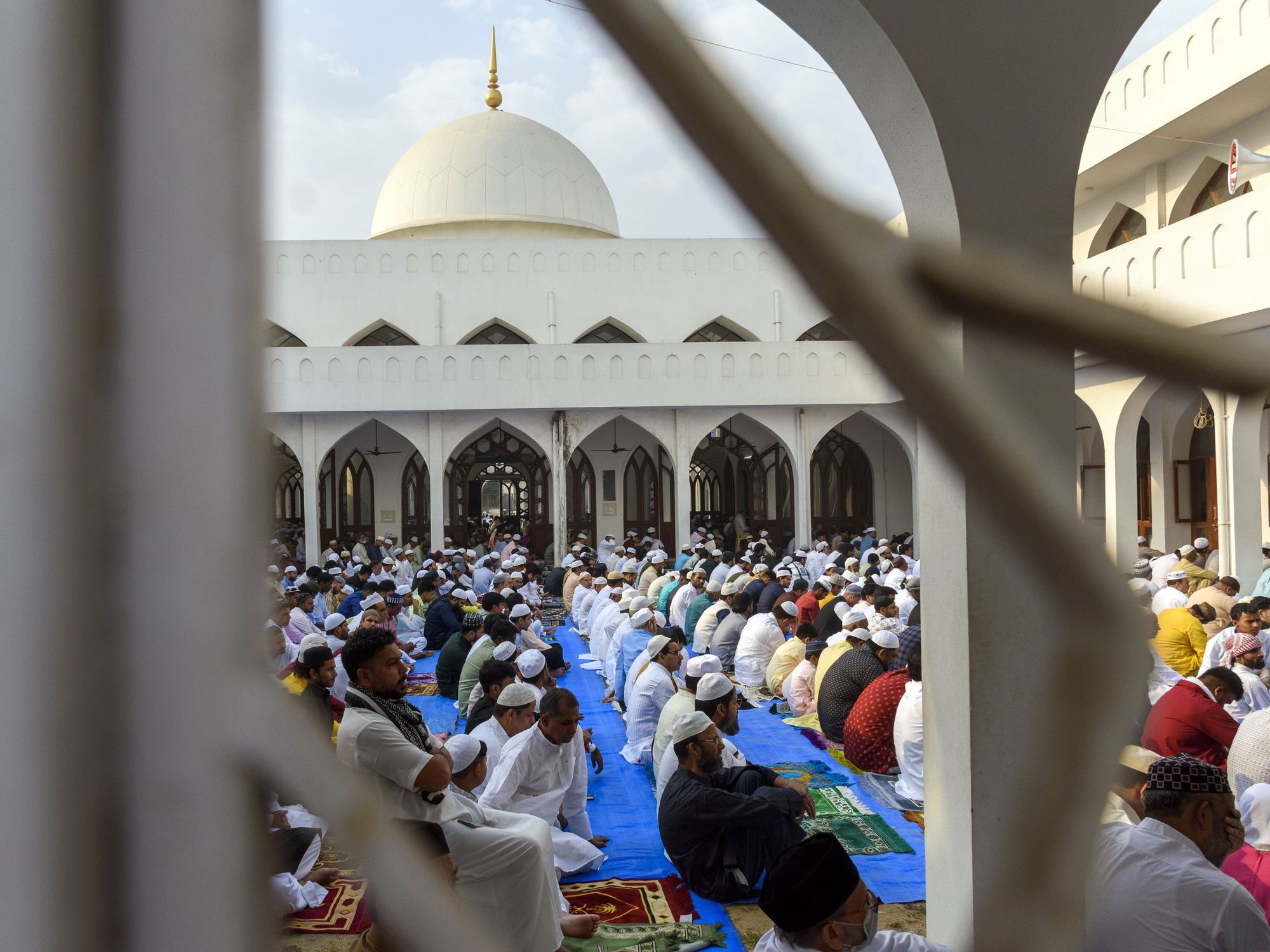Indian Muslims at the mosque on the occasion of Eid-ul-Fitr in New Delhi, India.​