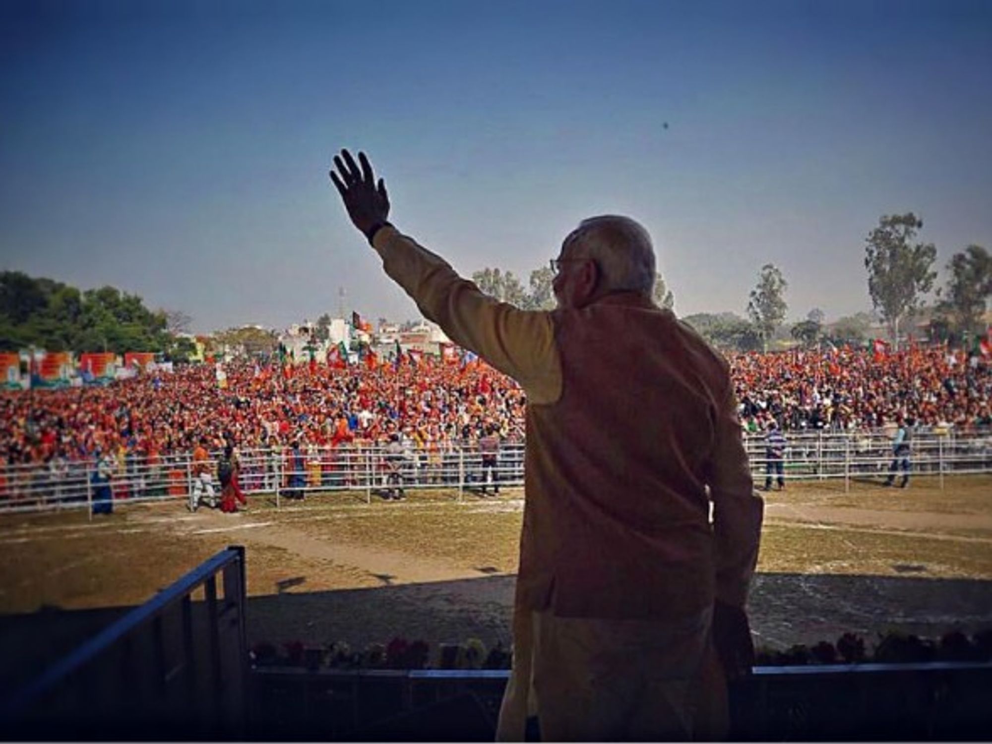 Indian PM Modi waving in Bijnor