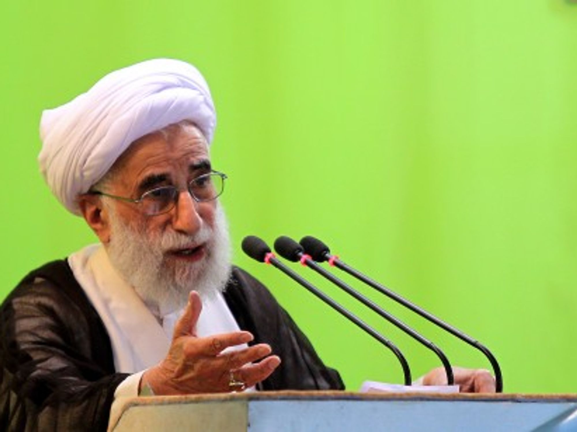 Iranian Ayatollah Blasts U.S. And Its Allies During Televised Prayers