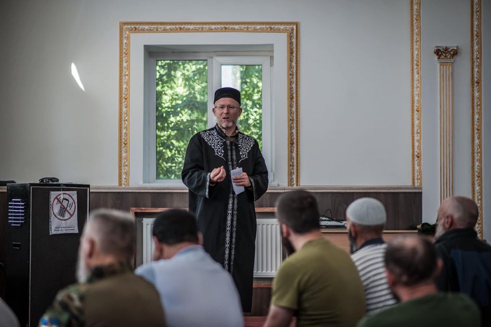 Ismagilov talking to his congregation