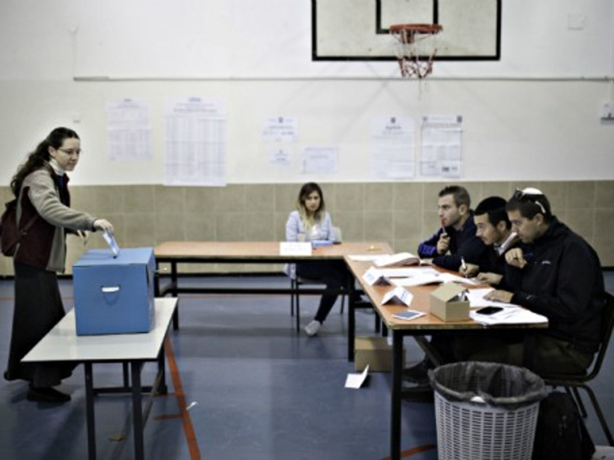 Israel Votes, Greece Gets The Finger, Cervantes' Tomb