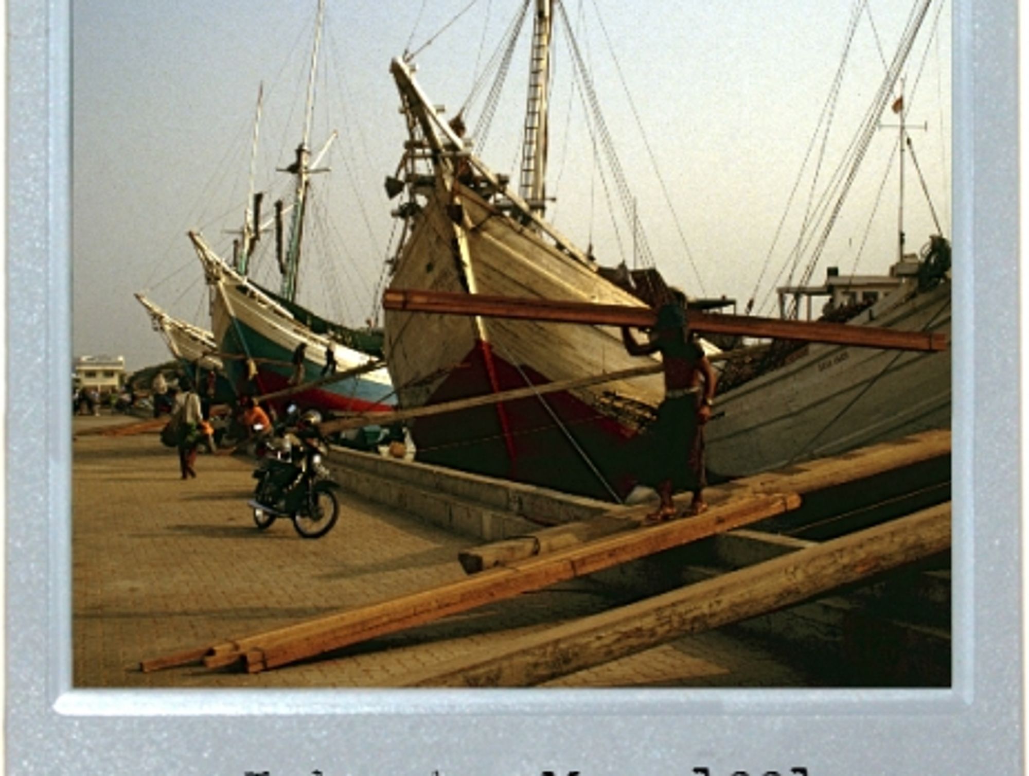 Jakarta’s Stevedores