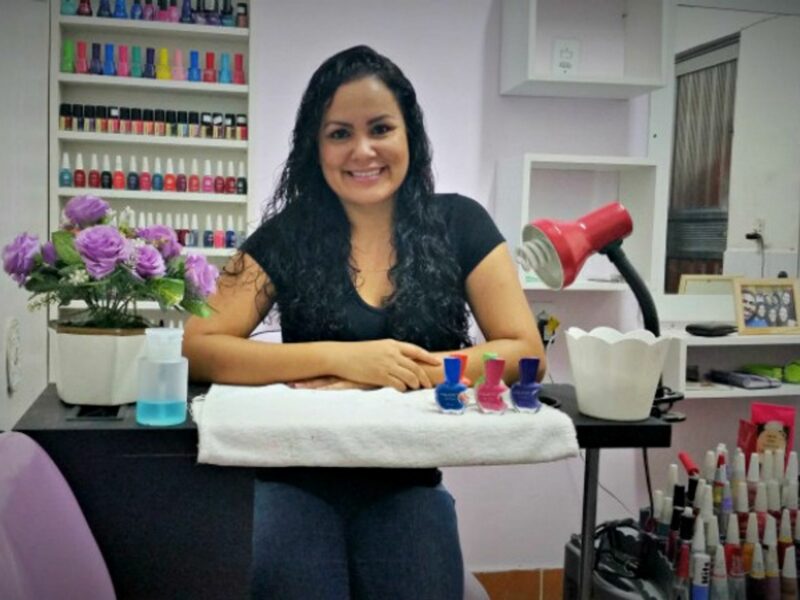 Jaquelline in her nail salon in Rio
