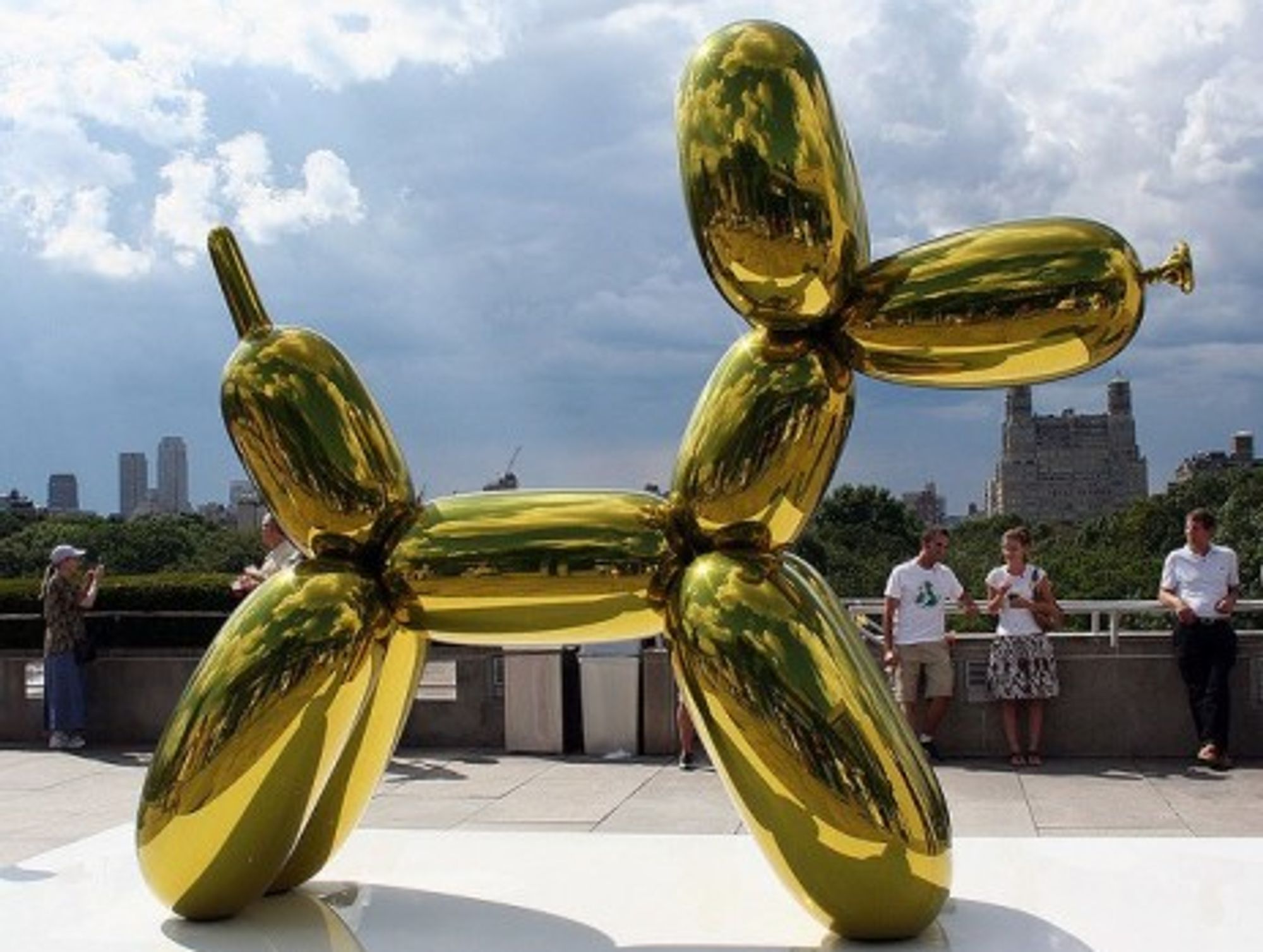 Jeff Koons, Mastering The Art Of Artificiality