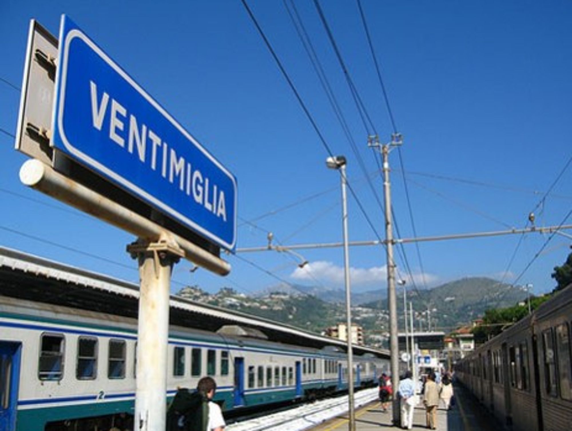 Just Passing Through? North African Immigrants Look For Cracks In French-Italian Border