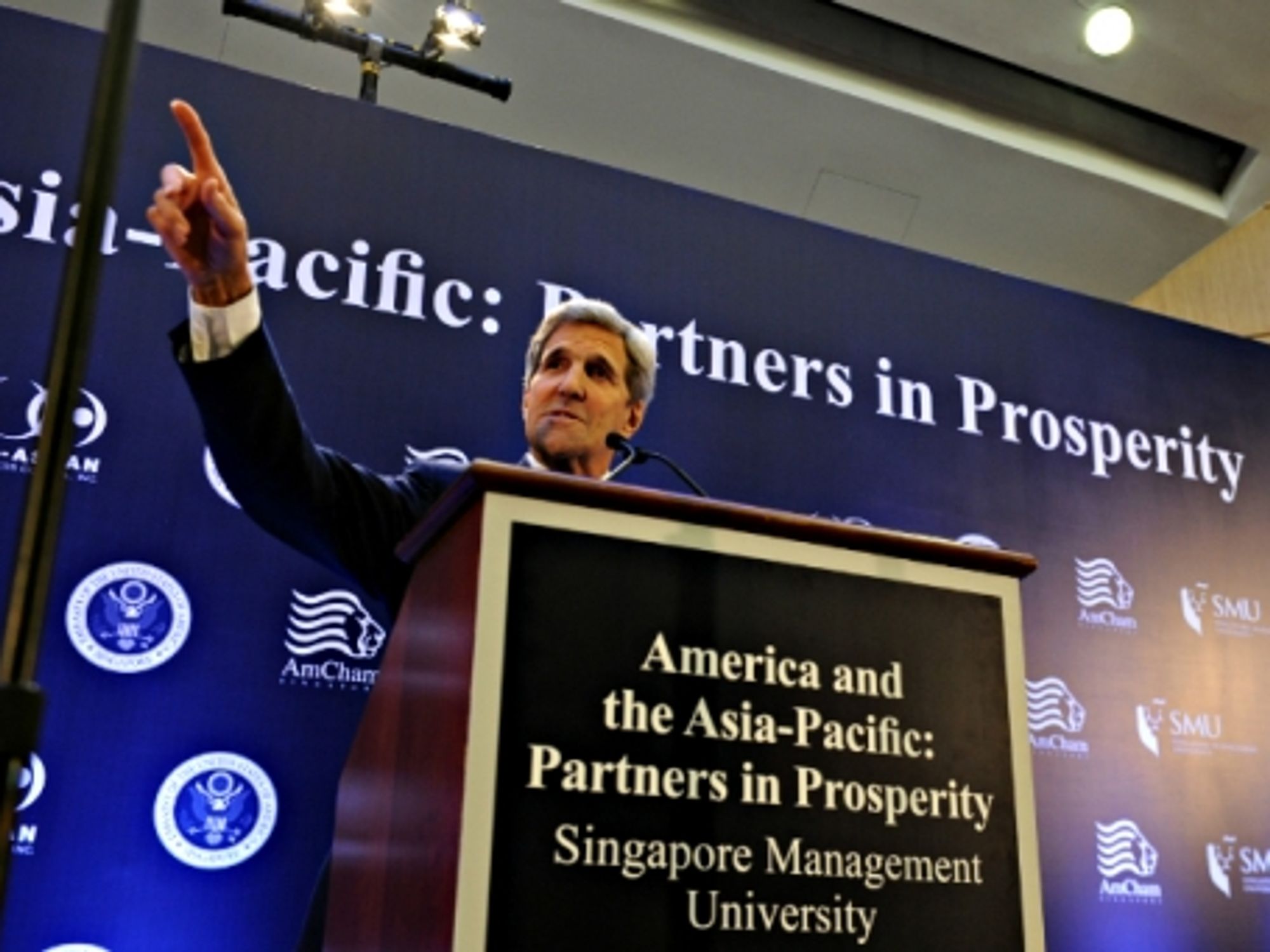 Kerry Chides China, Puerto Rico Risks, Kermit/Miss Piggy Split