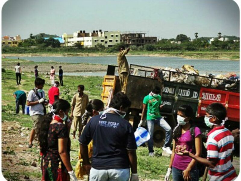 Kilkattalai Lake clean up