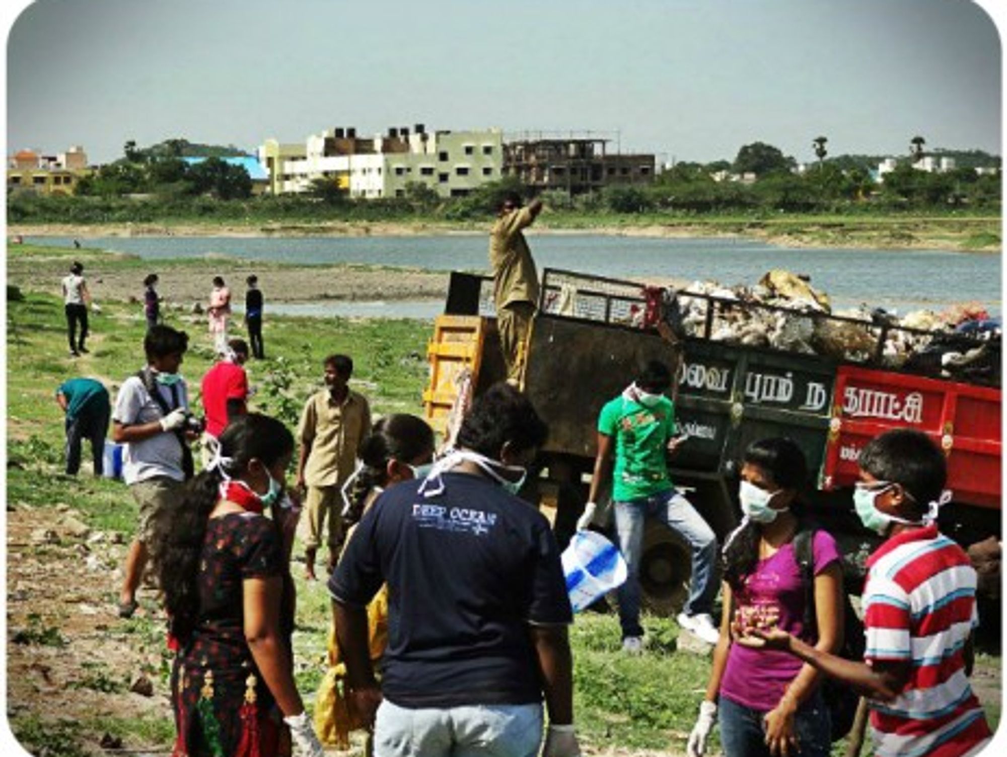 Kilkattalai Lake clean up