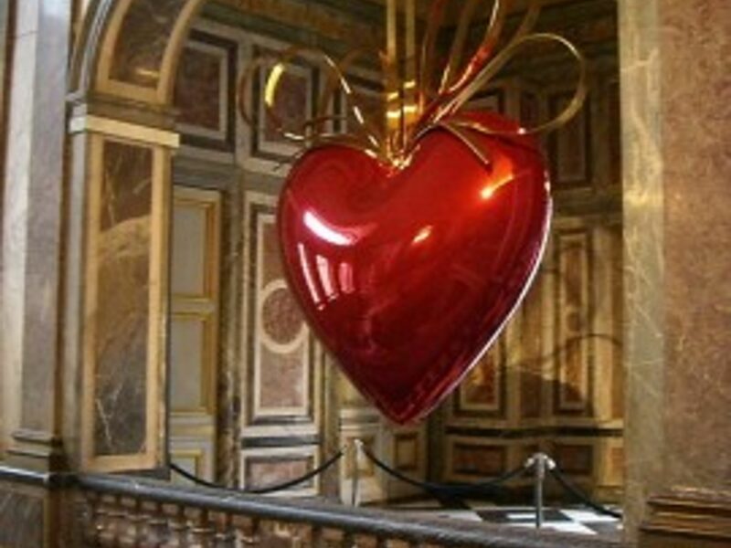 Koons' Hanging Heart features prominently in Venice exhibition