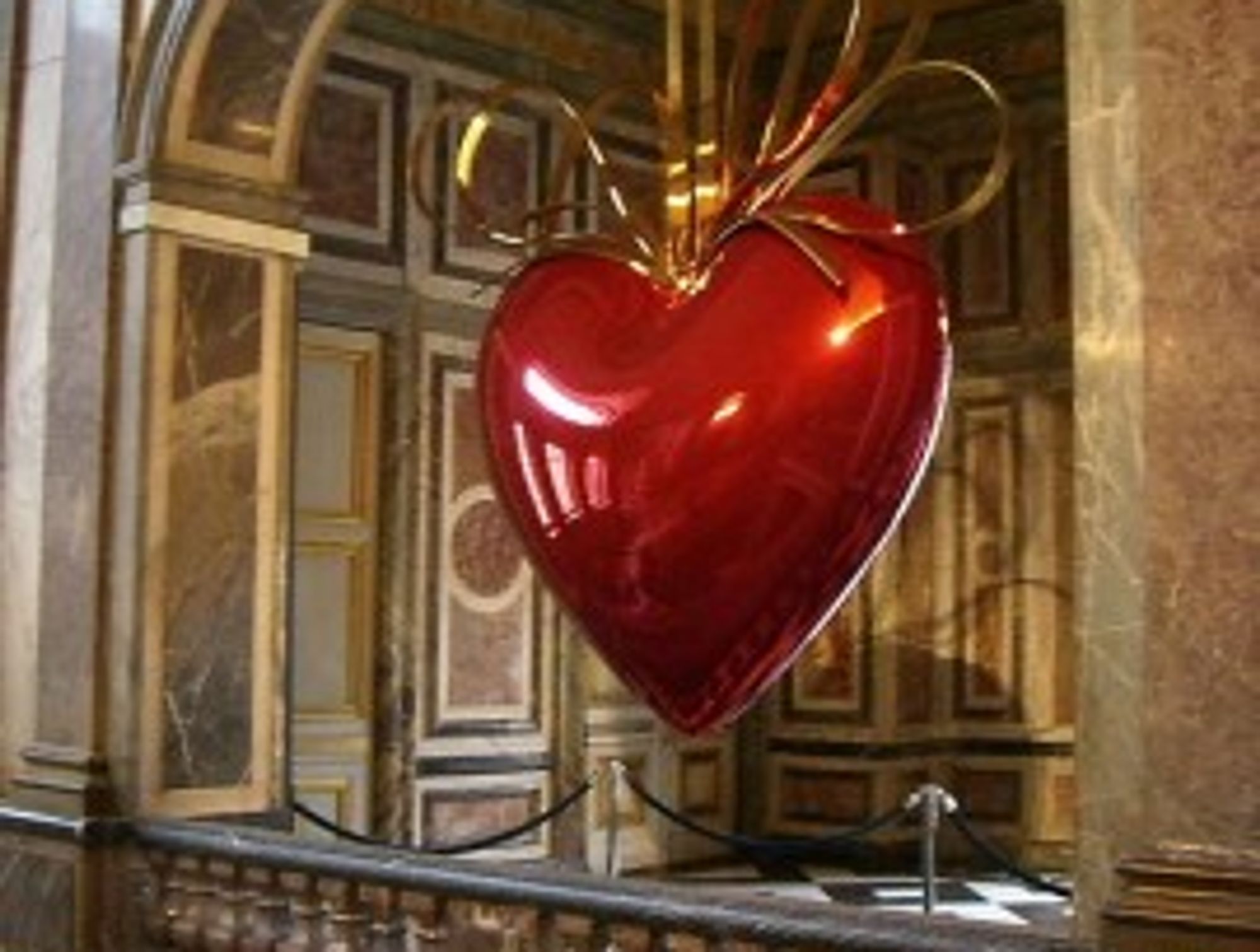 Koons' Hanging Heart features prominently in Venice exhibition