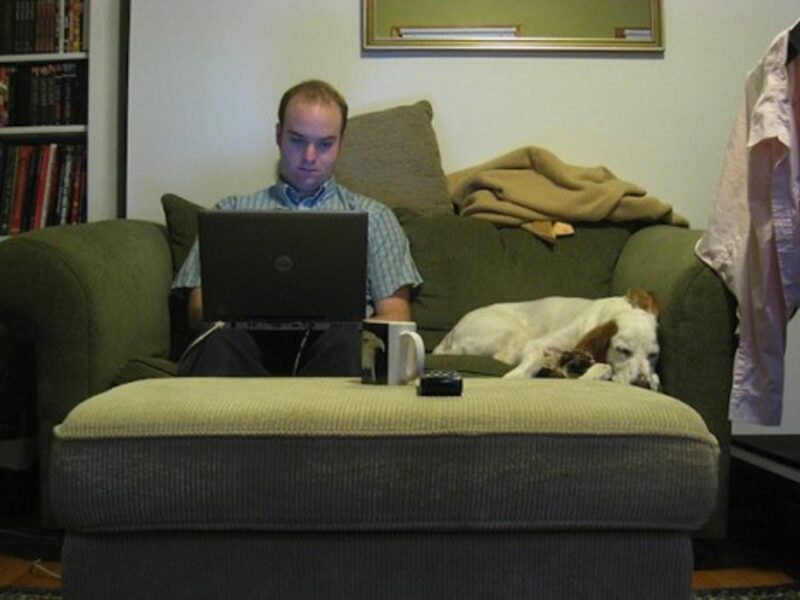 Living on the wife's couch (Plutor)