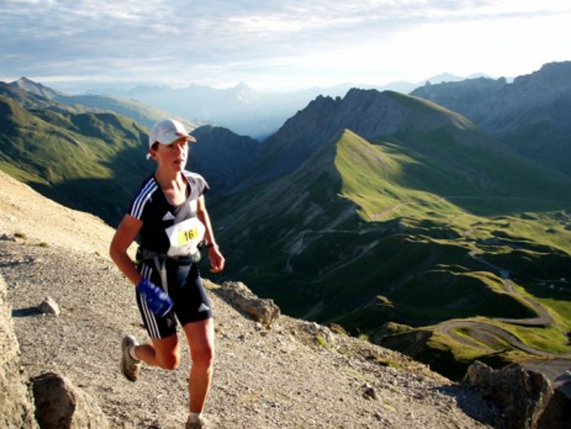 Lizzy Hawker running the 2009 Trail des Cerces in the French Alps