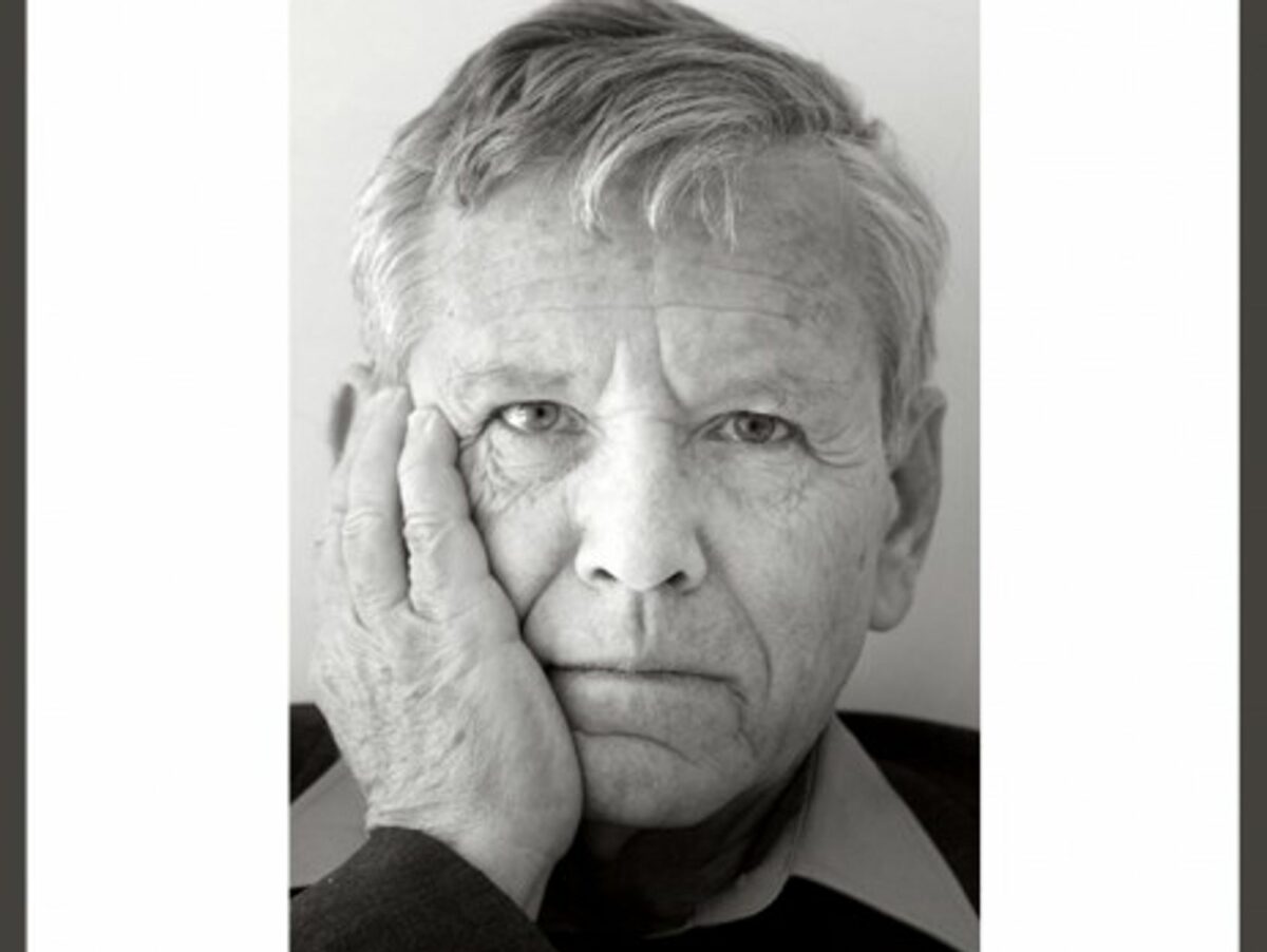 "Make peace, not love..." says Amos Oz