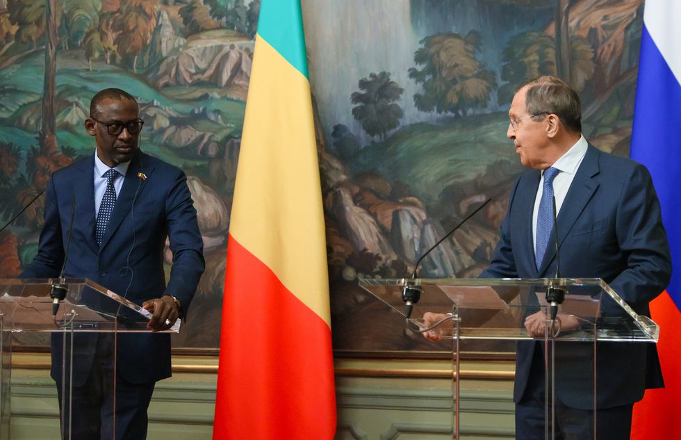 Mali and Russia's foreign ministers give a press conference.