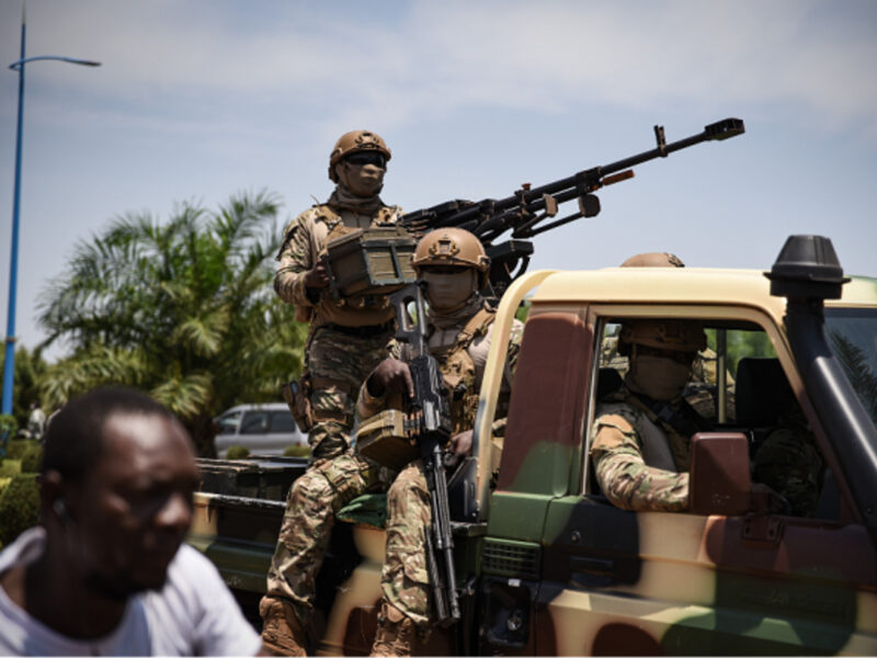 Malian soldiers accompanying Colonel Goita on May 31