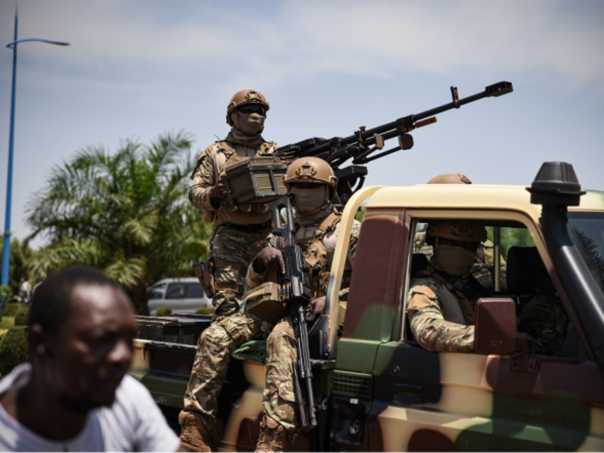 Malian soldiers accompanying Colonel Goita on May 31