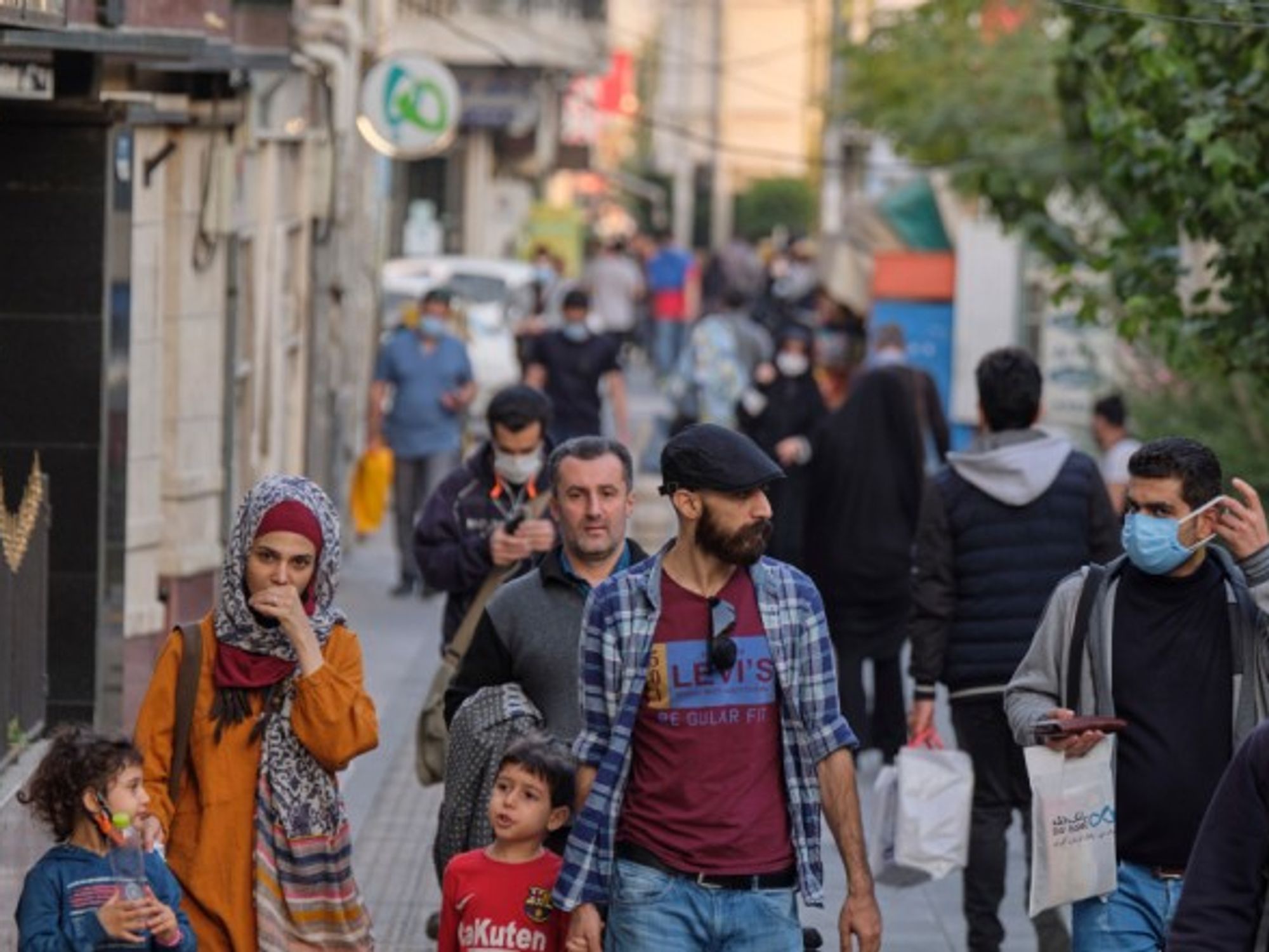 Many Iranian families are disinclined to have children given the socio-economic situation