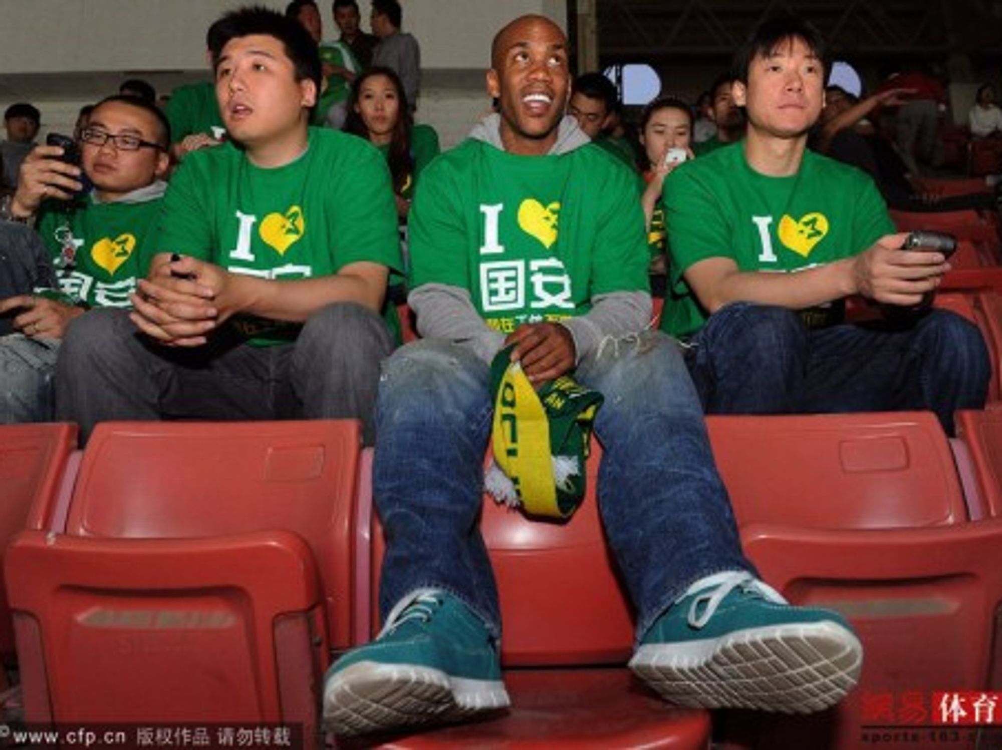 Marbury is loving life in Beijing (www.yaomingmania.com)