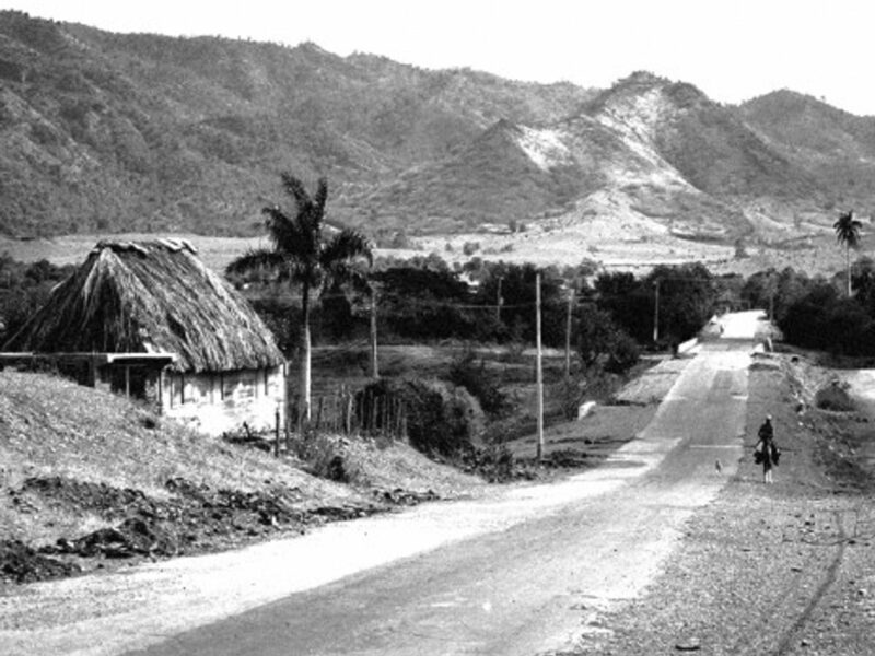Marea del Portillo, Cuba, with foothills of the Sierra Maestra in the background (Martin Cathrae)