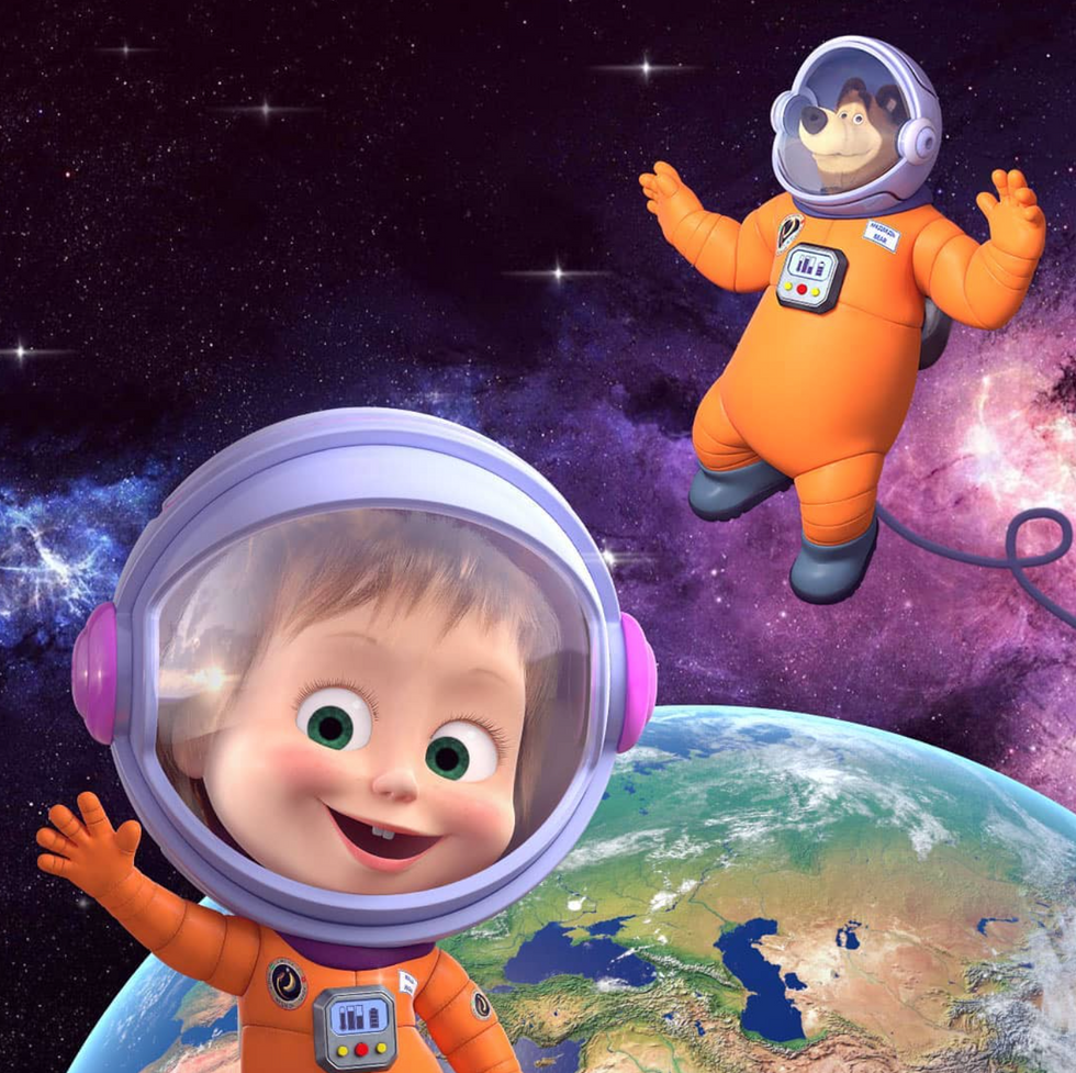 Masha and the Bear in space.