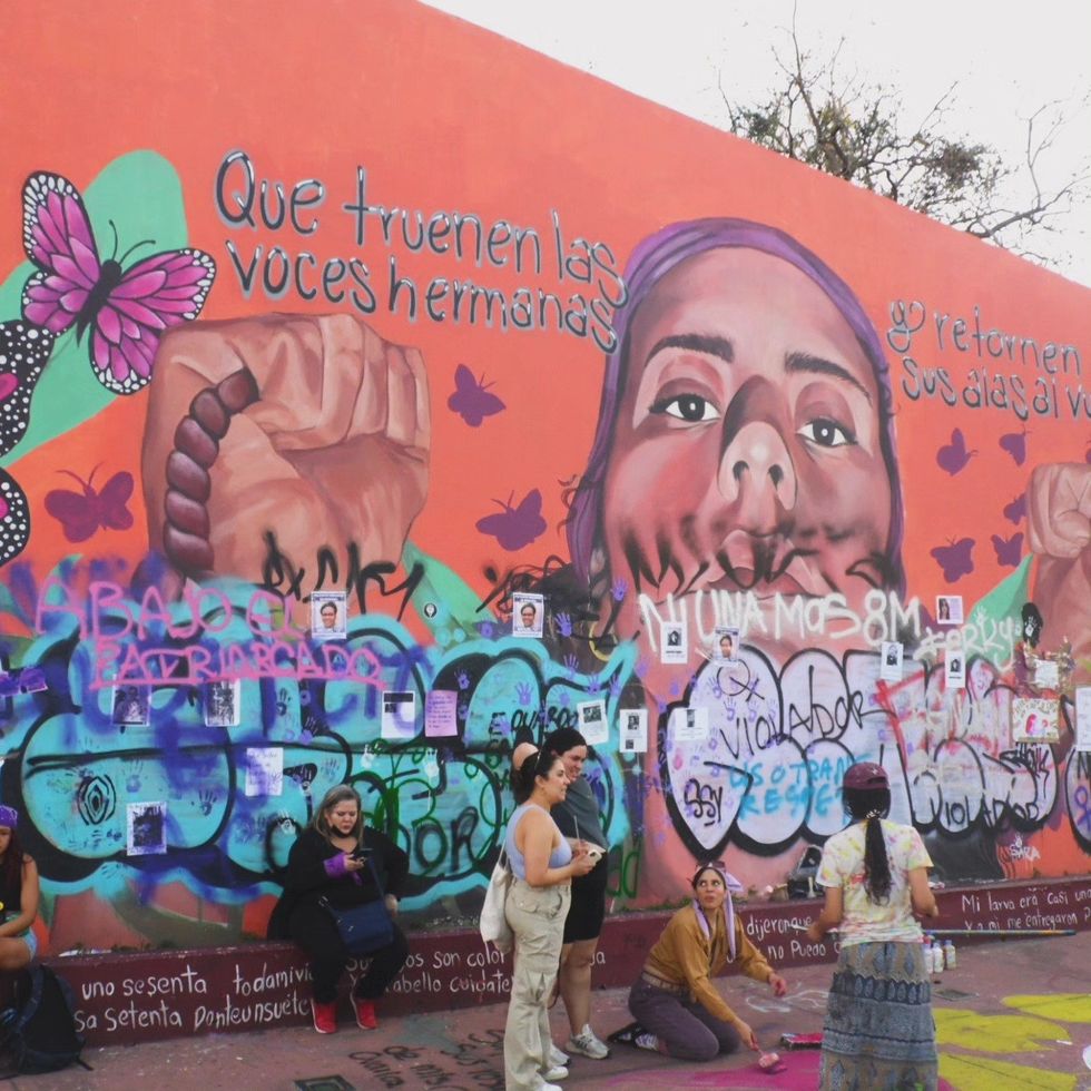 Members of the Caminantas victims support network.