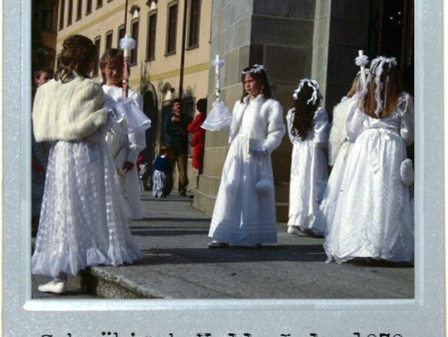 Mini Brides