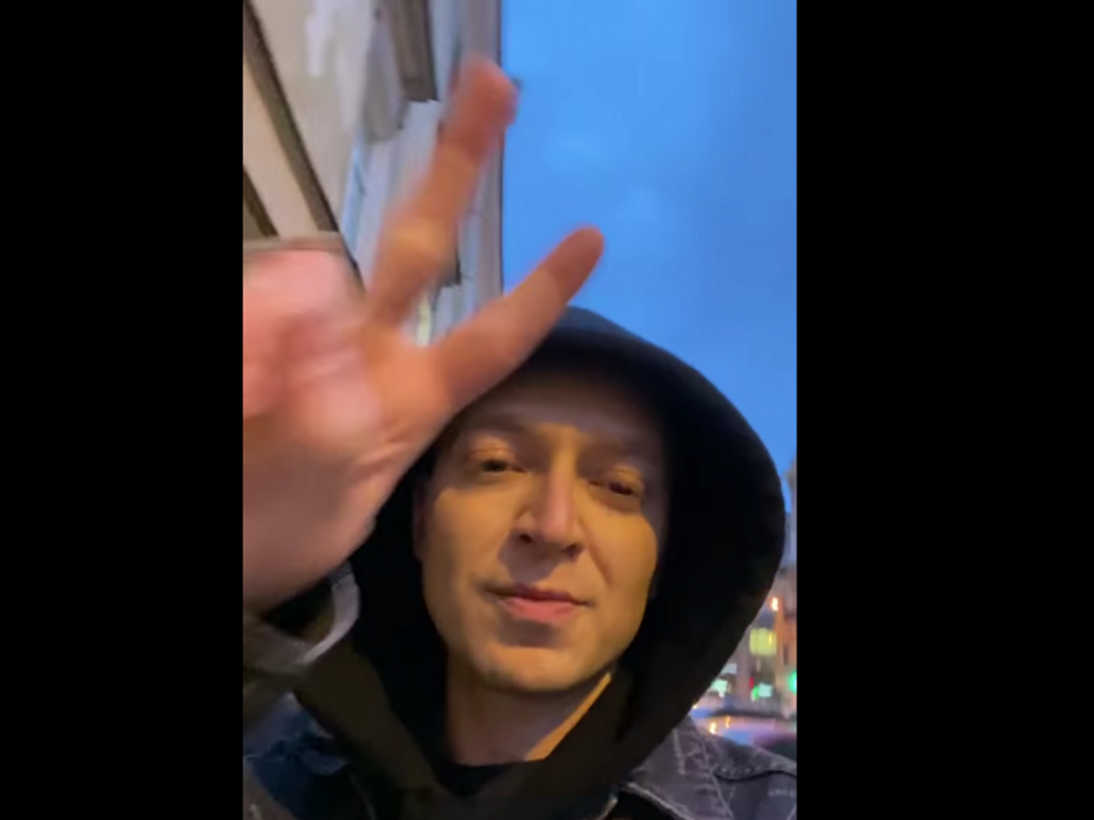 Meet The Russian VIPs Defying Putin To Say No To War