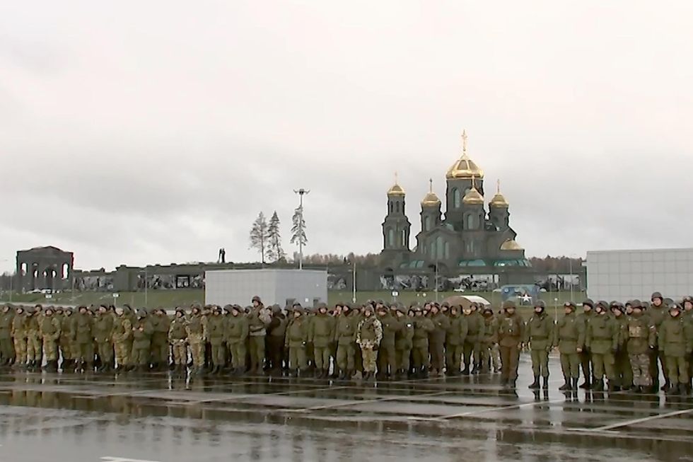 Mobilized citizens depart for Ukraine from Moscow