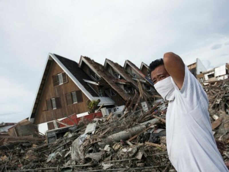 More than 2,000 people have died in Tacloban alone