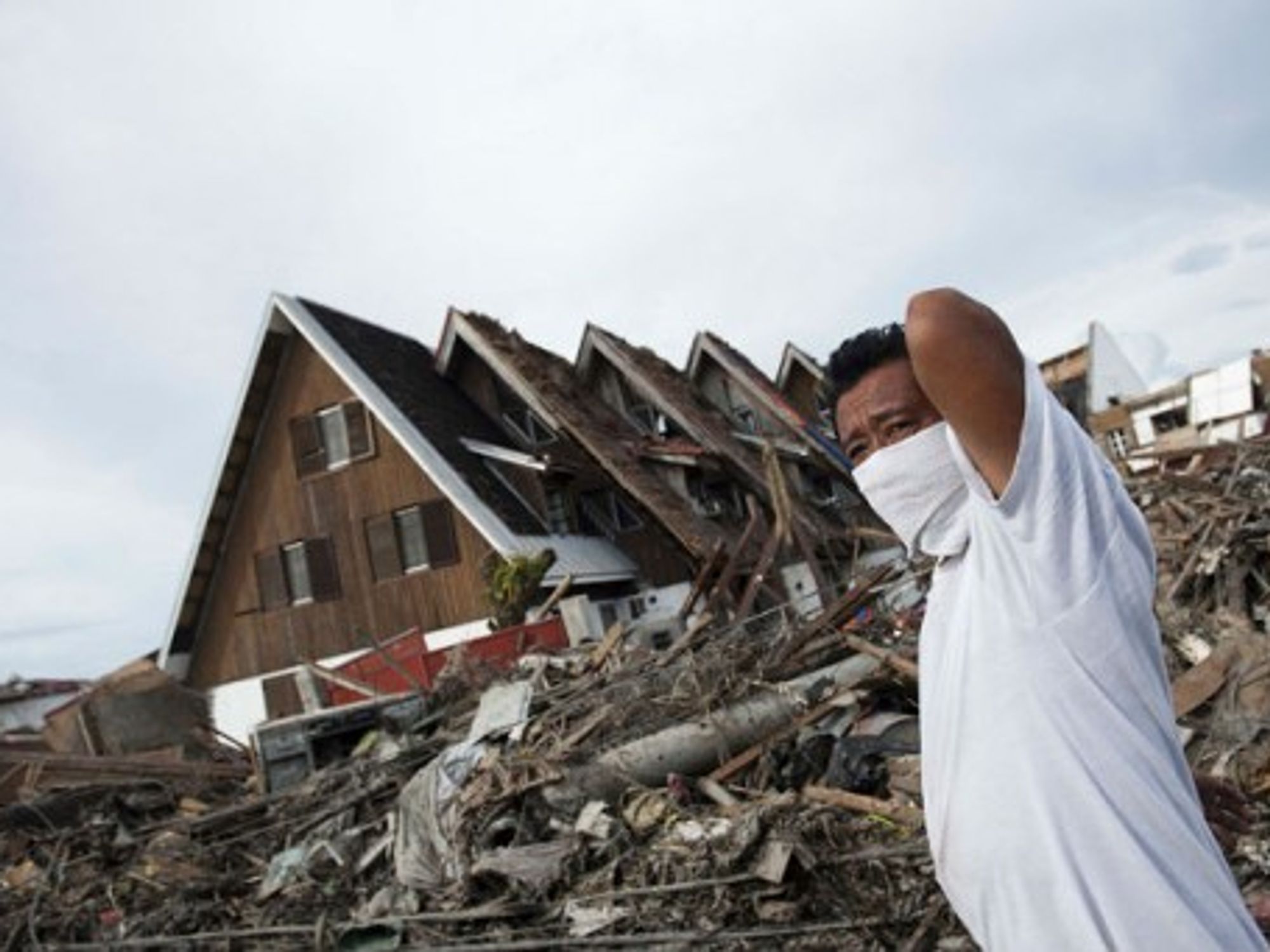 More than 2,000 people have died in Tacloban alone