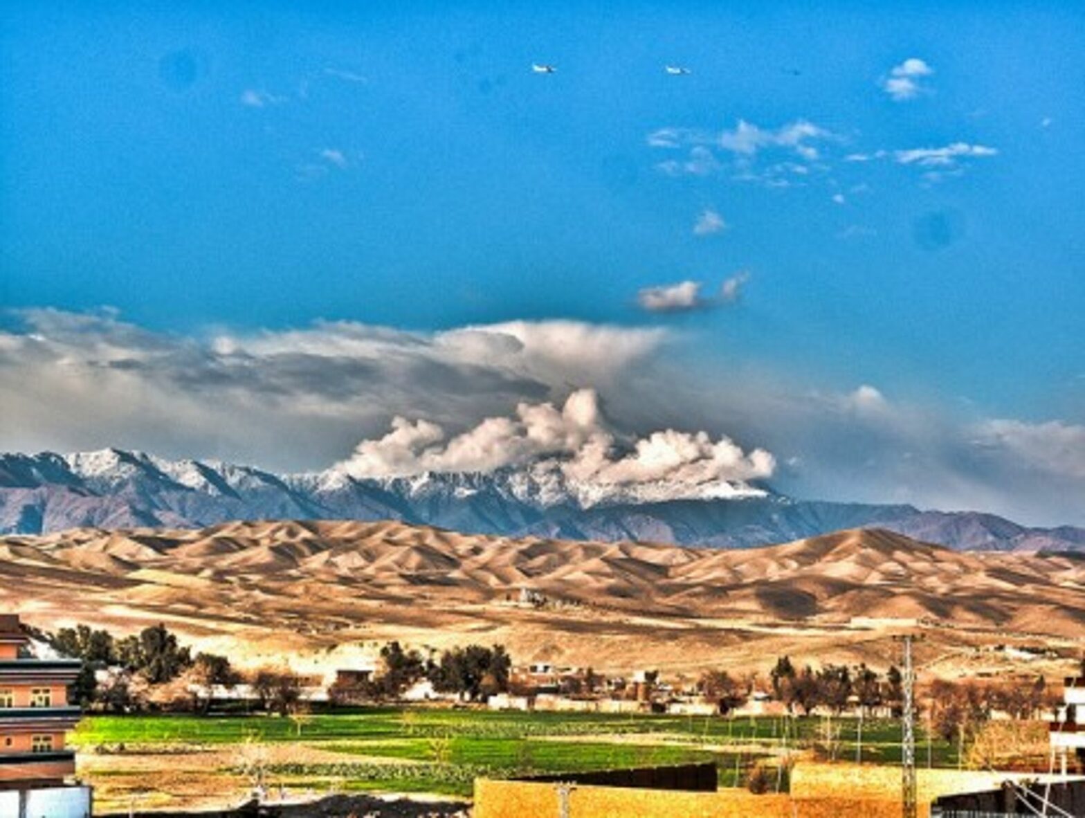 Mountains near Jalalabad in Afghanistan (peretzp)