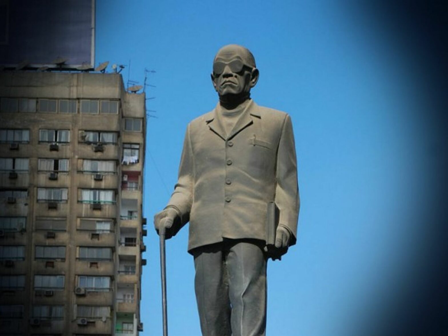 Naguib Mahfouz statue in Cairo