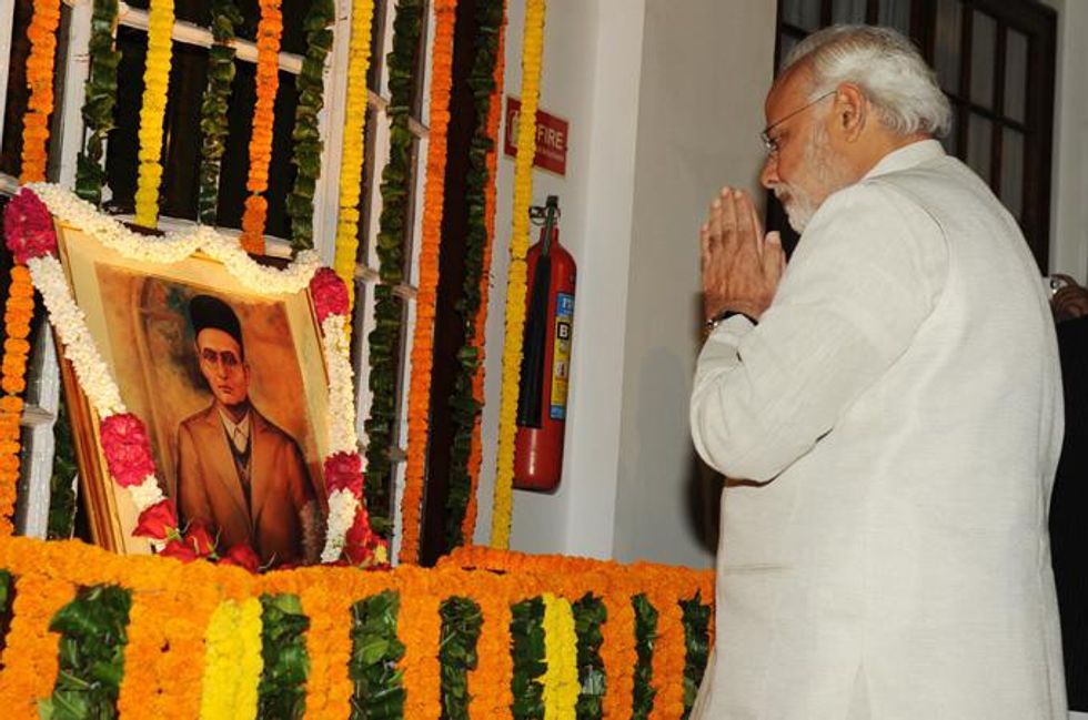 Narendra Modi paying tributes to Vinayak Damodar Savarkar