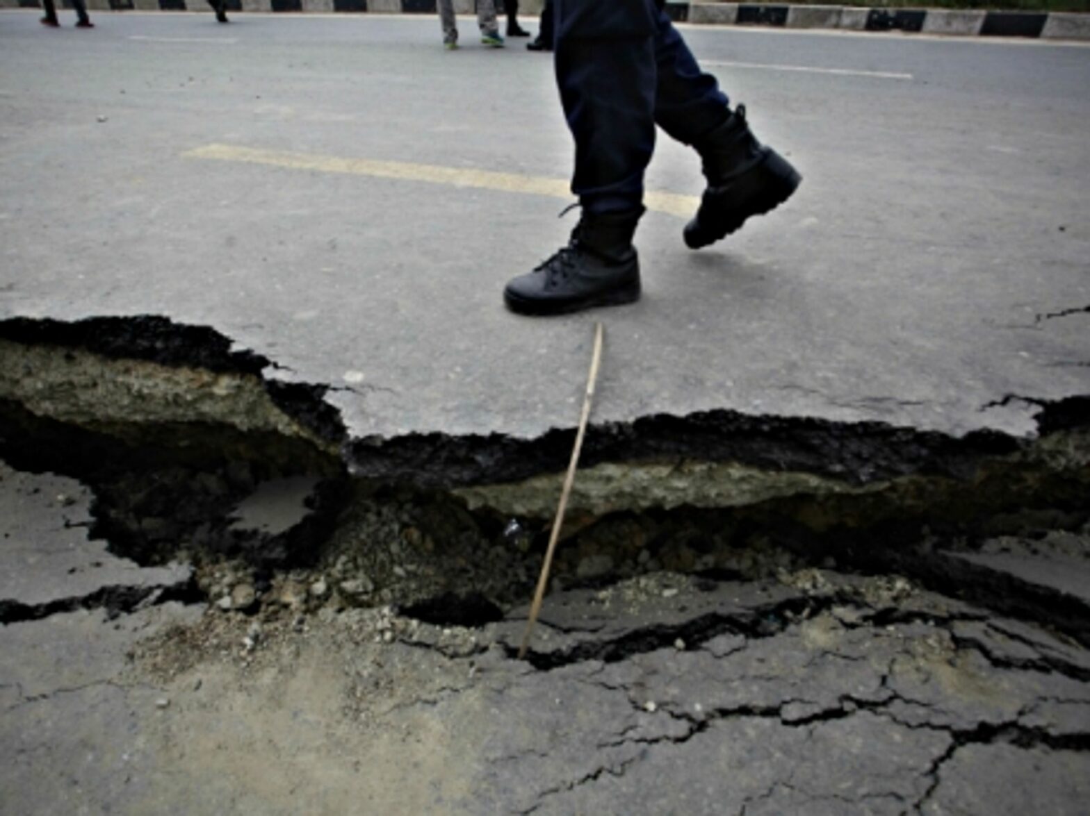 Nepal Devastation, Israel Strikes Syria, Rubik's Cube Record